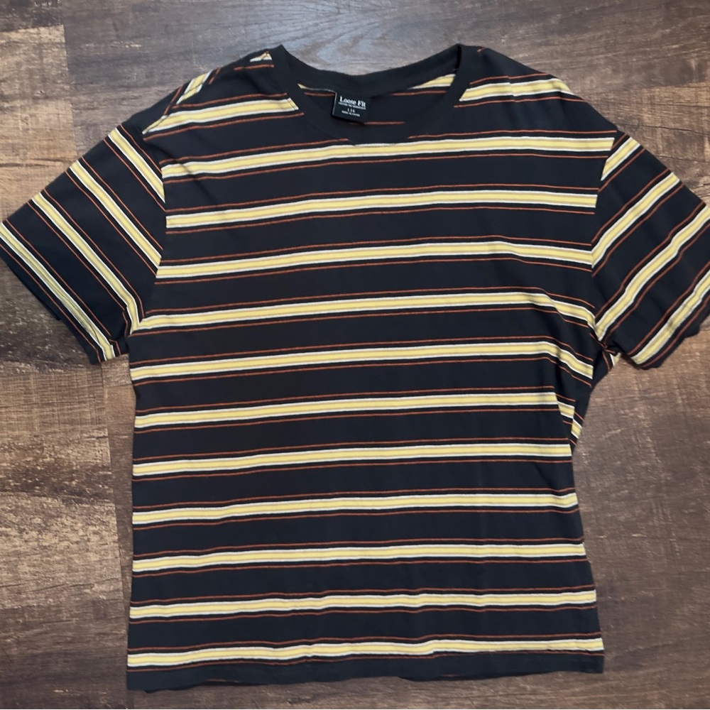 loose fit Cotton On striped tee (^-^)